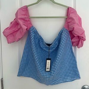 Romeo+ Juliet couture size medium Gingham pattern top with tags never worn